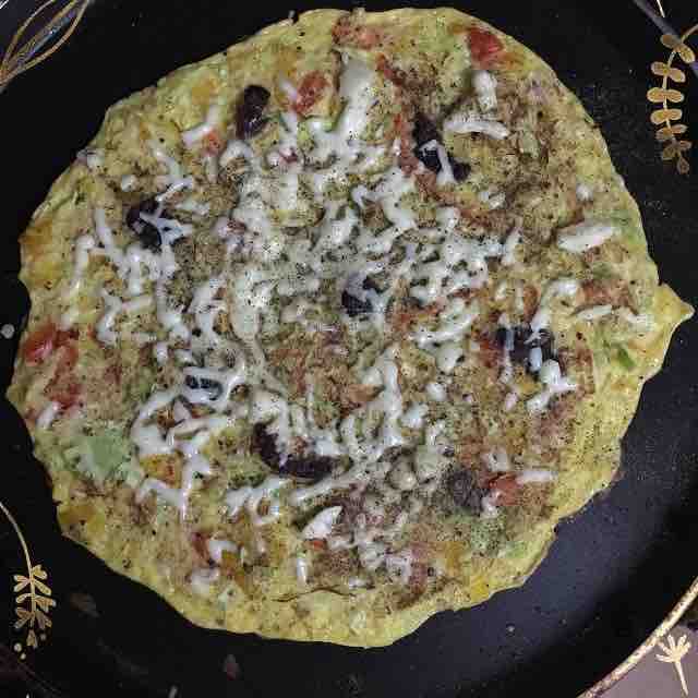 Pizza omelette